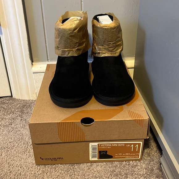 Brand New Toddler Girls Koolaburra Uggs with bows - Picture 1 of 4